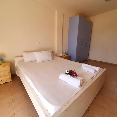 Lefktro 2 Lejlighed Stoúpa